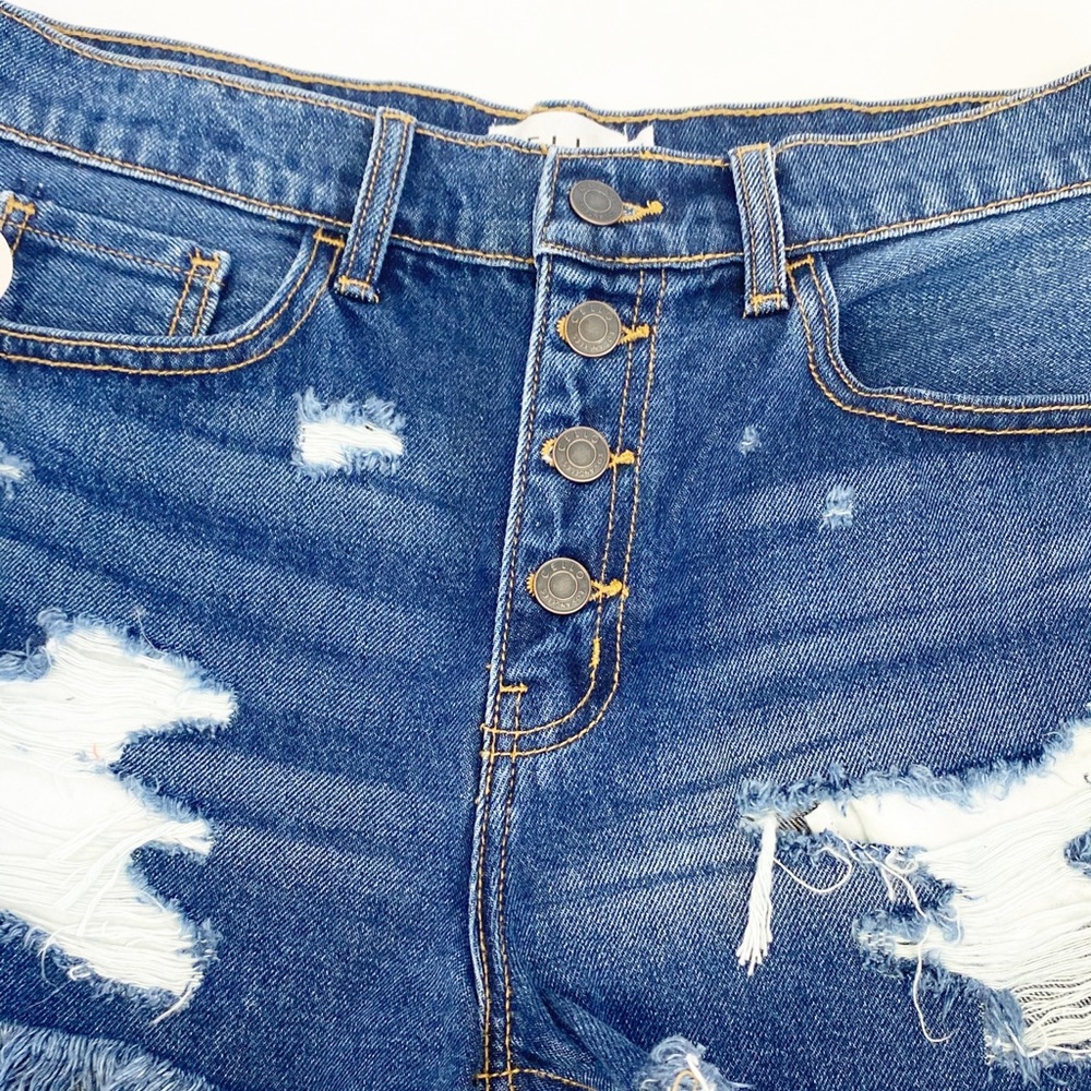💥 Jean Shorts 💥 - Picture 3 of 10